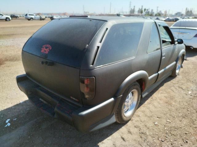 Photo 4 from auction – 2002 CHEVROLET BLAZER with VIN 1GNCS18W12K146959