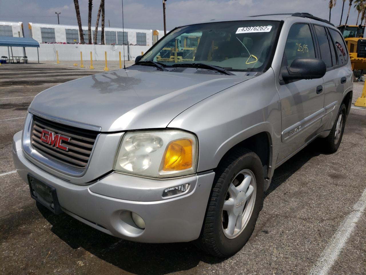 Photo 2 from auction – 2004 GMC ENVOY with VIN 1GKDS13S542437246