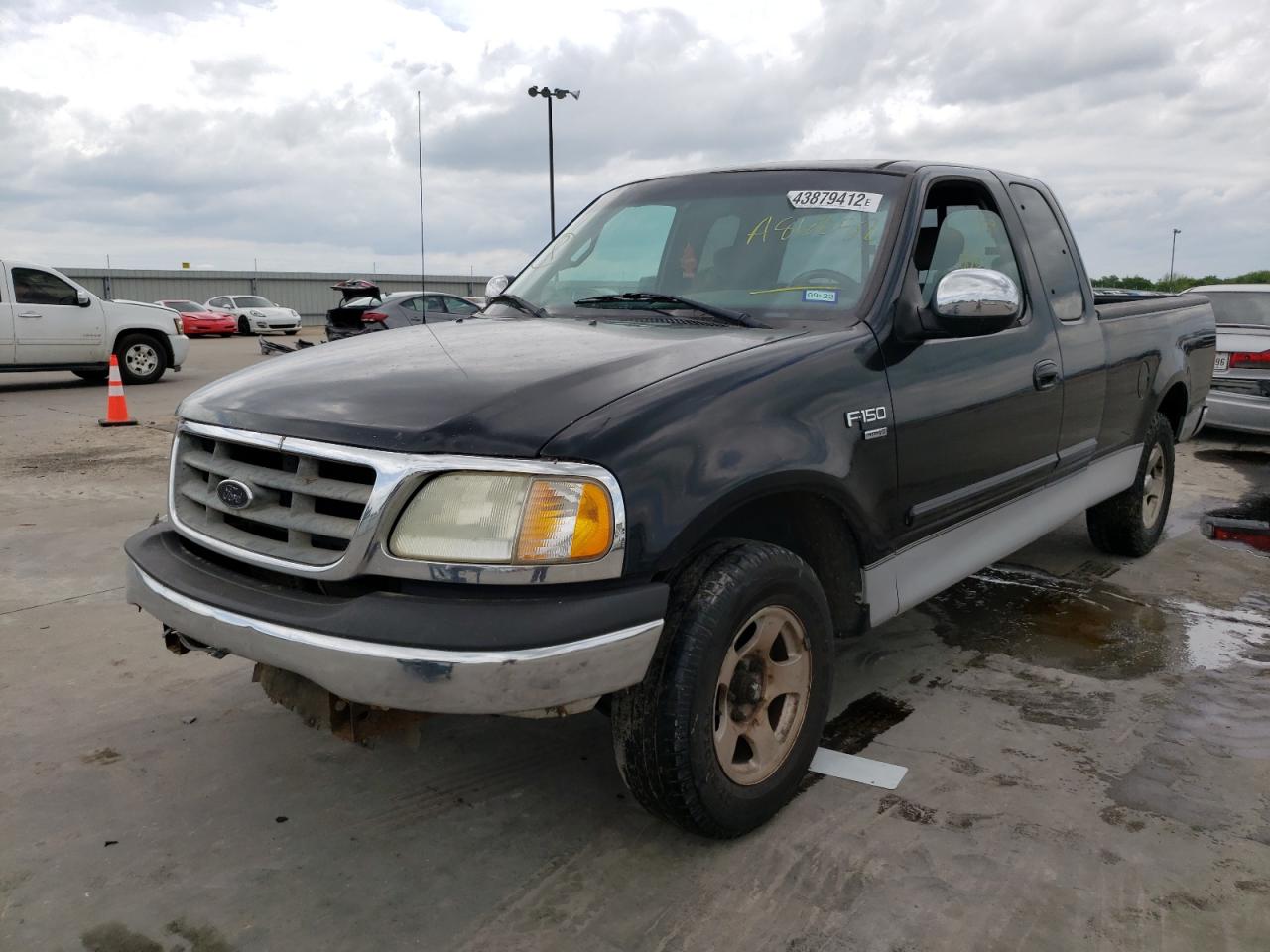 Photo 2 from auction – 2002 FORD F150 with VIN 1FTRX17W12KA86252