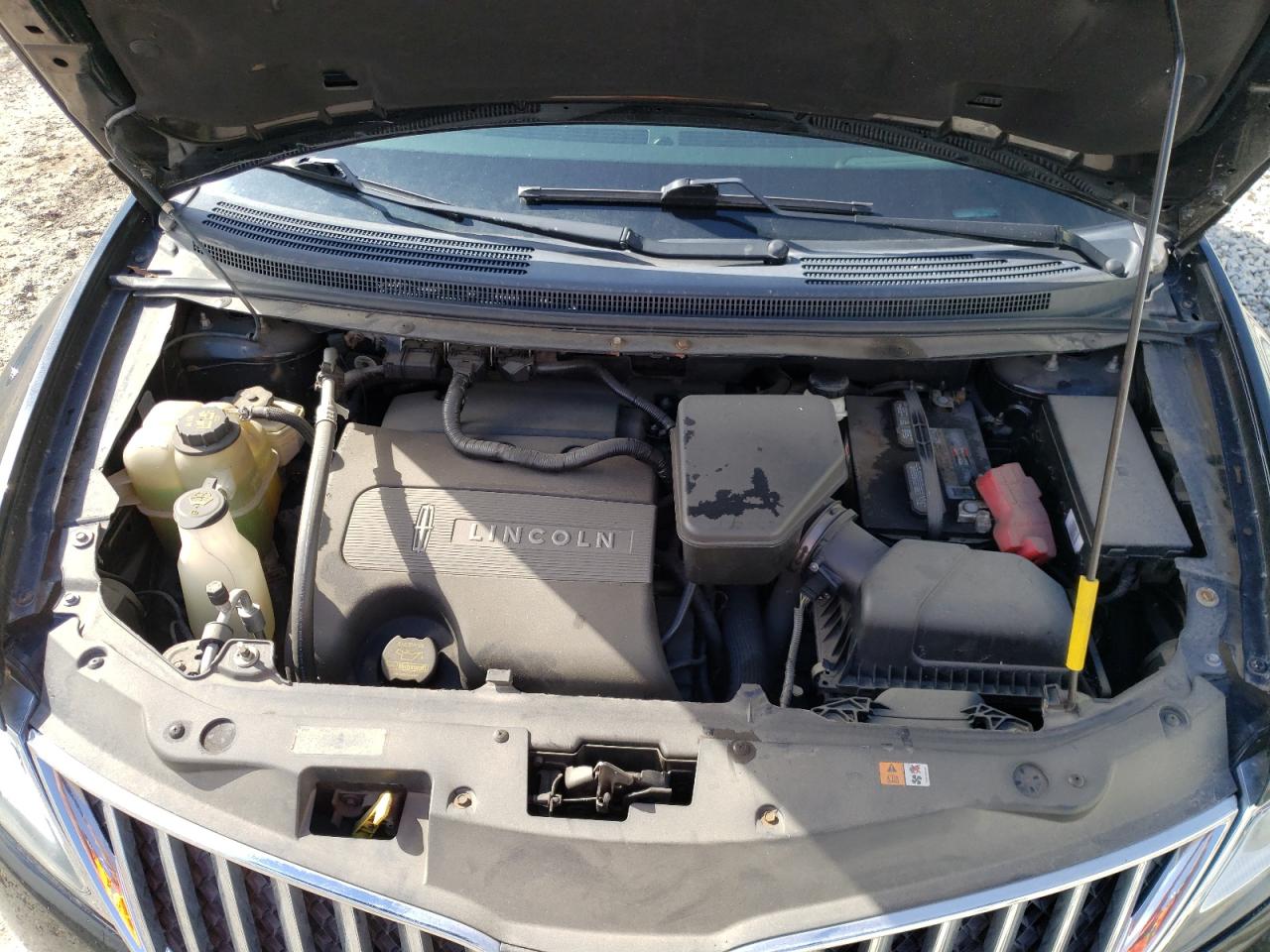 Photo 7 from auction – 2011 LINCOLN MKX with VIN 2LMDJ8JK9BBJ17218