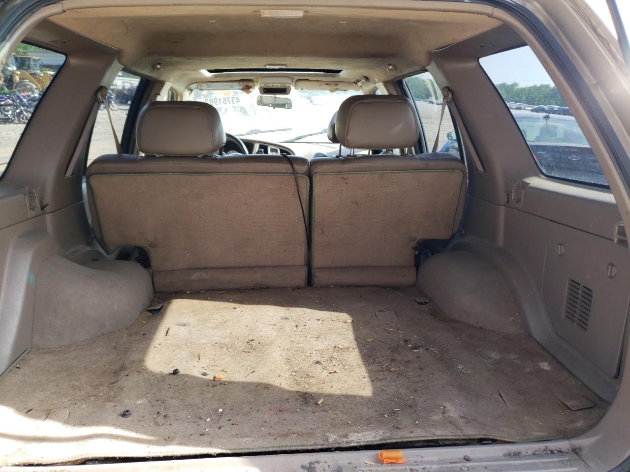 Photo 9 from auction – 2003 NISSAN PATHFINDER with VIN JN8DR09X43W708166