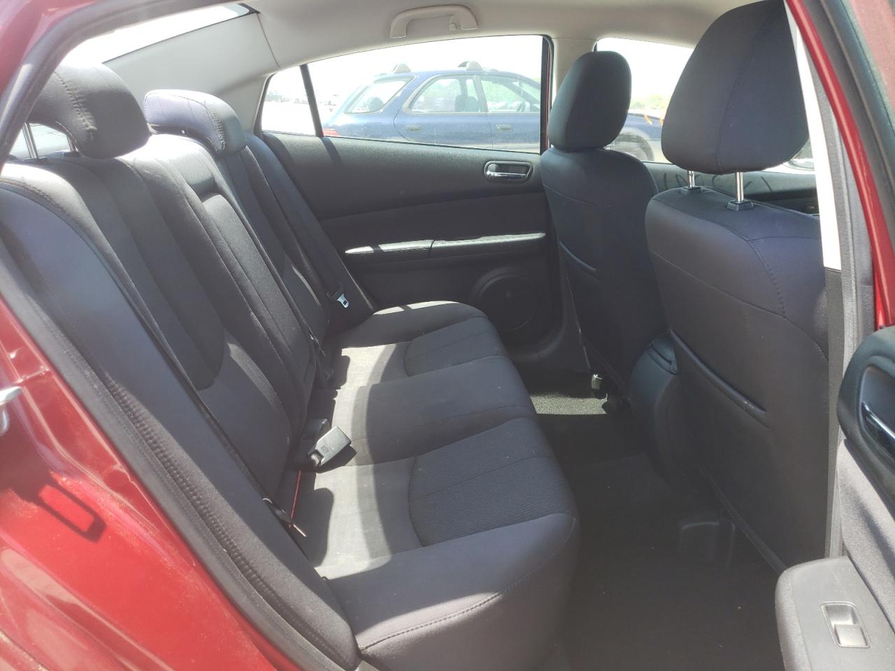 Photo 6 from auction – 2011 MAZDA 6 I with VIN 1YVHZ8CH8B5M25748