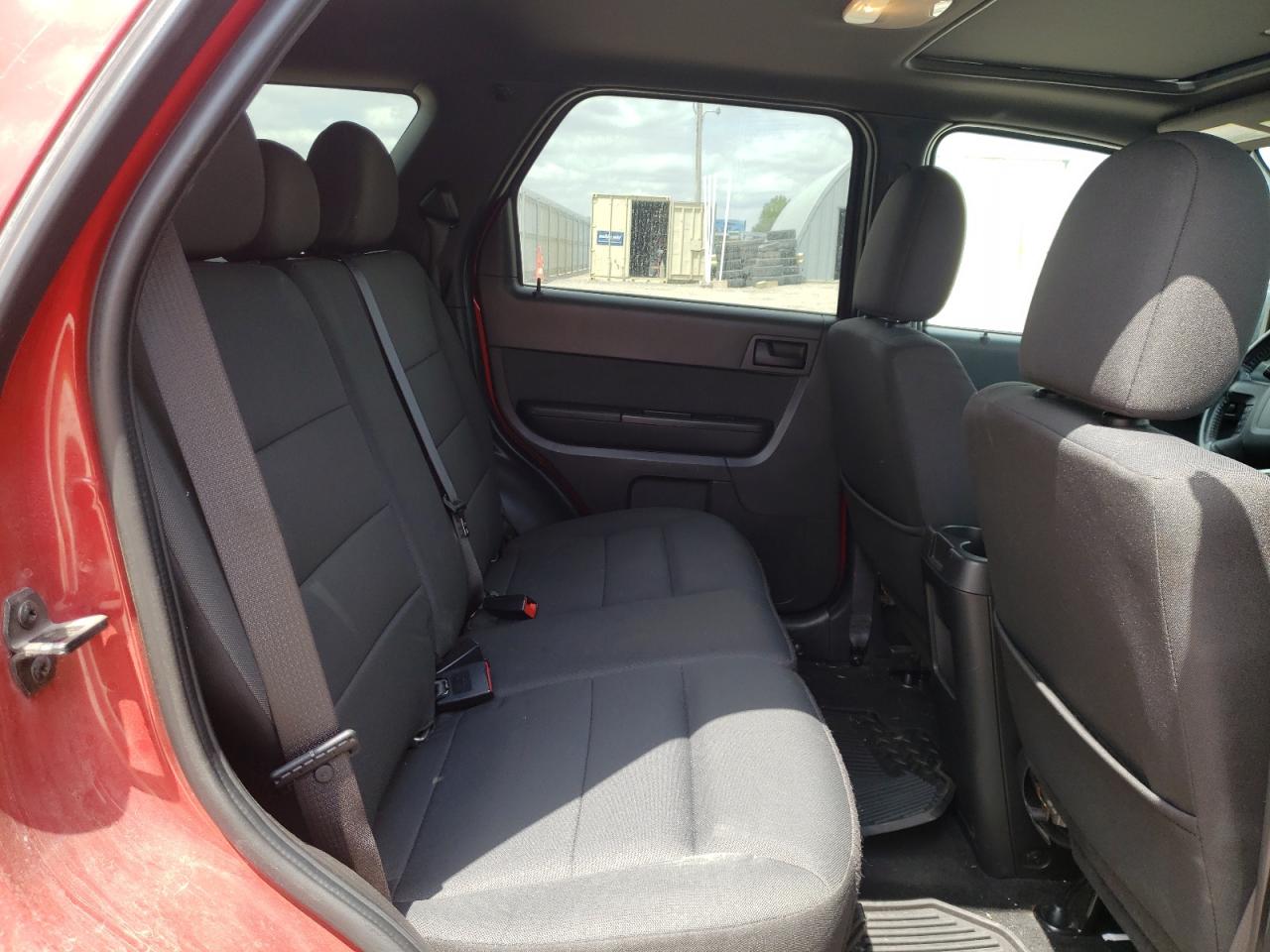 Photo 6 from auction – 2011 FORD ESCAPE XLT with VIN 1FMCU9DGXBKB71404