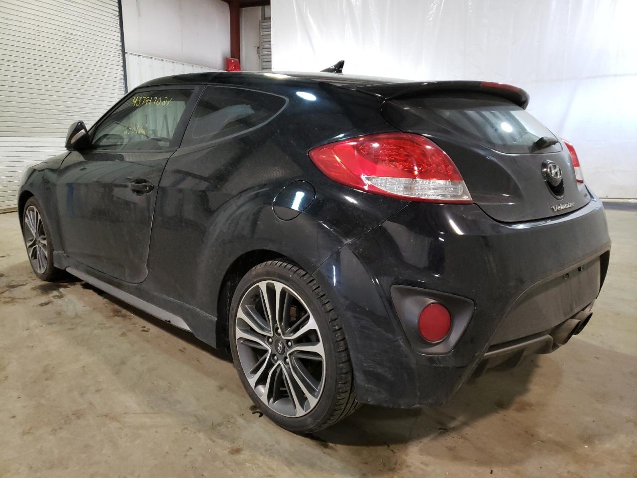 Photo 3 from auction – 2016 HYUNDAI VELOSTER T with VIN KMHTC6AE7GU302210