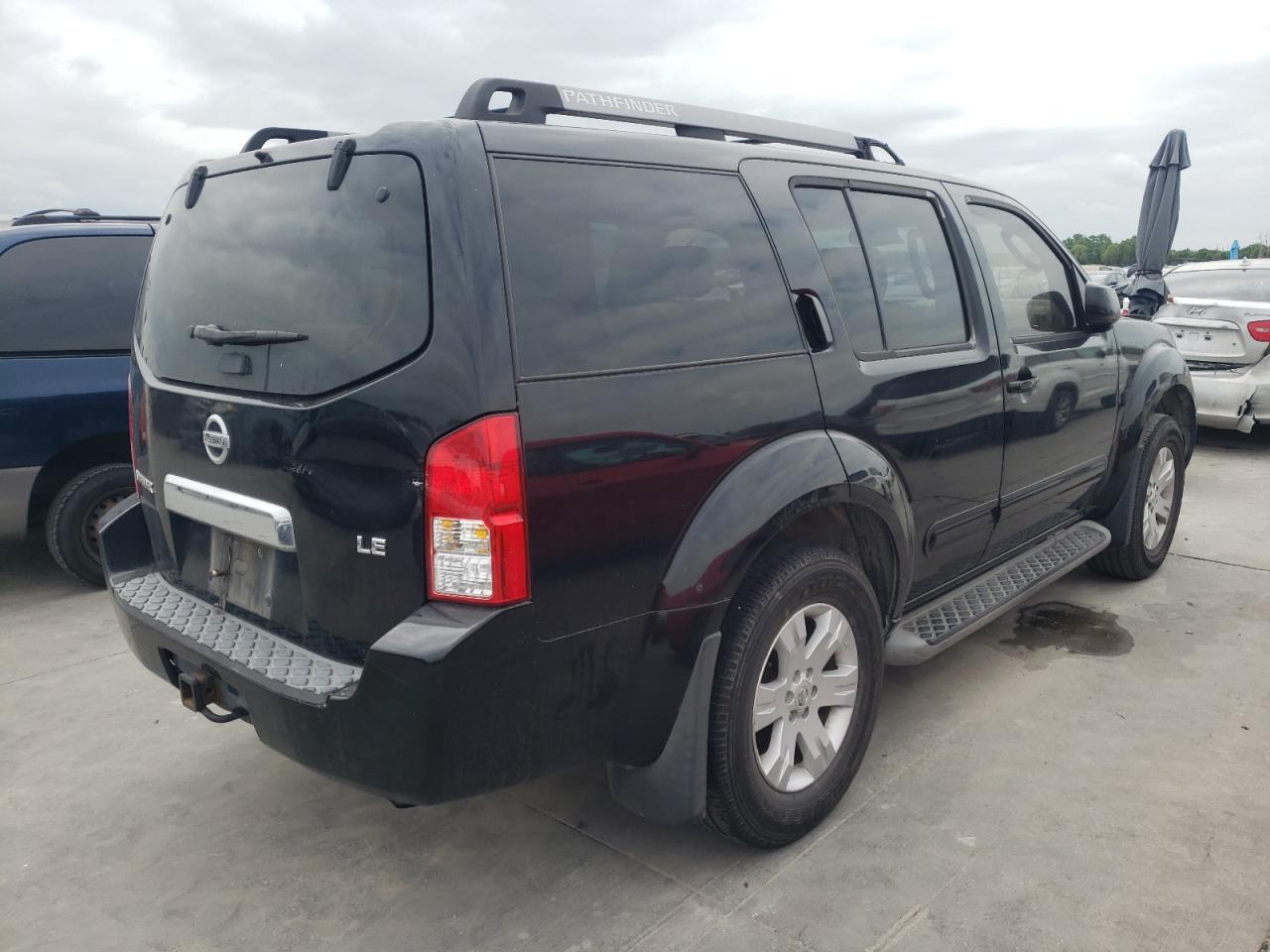 Photo 4 from auction – 2005 NISSAN PATHFINDER with VIN 5N1AR18U95C738002