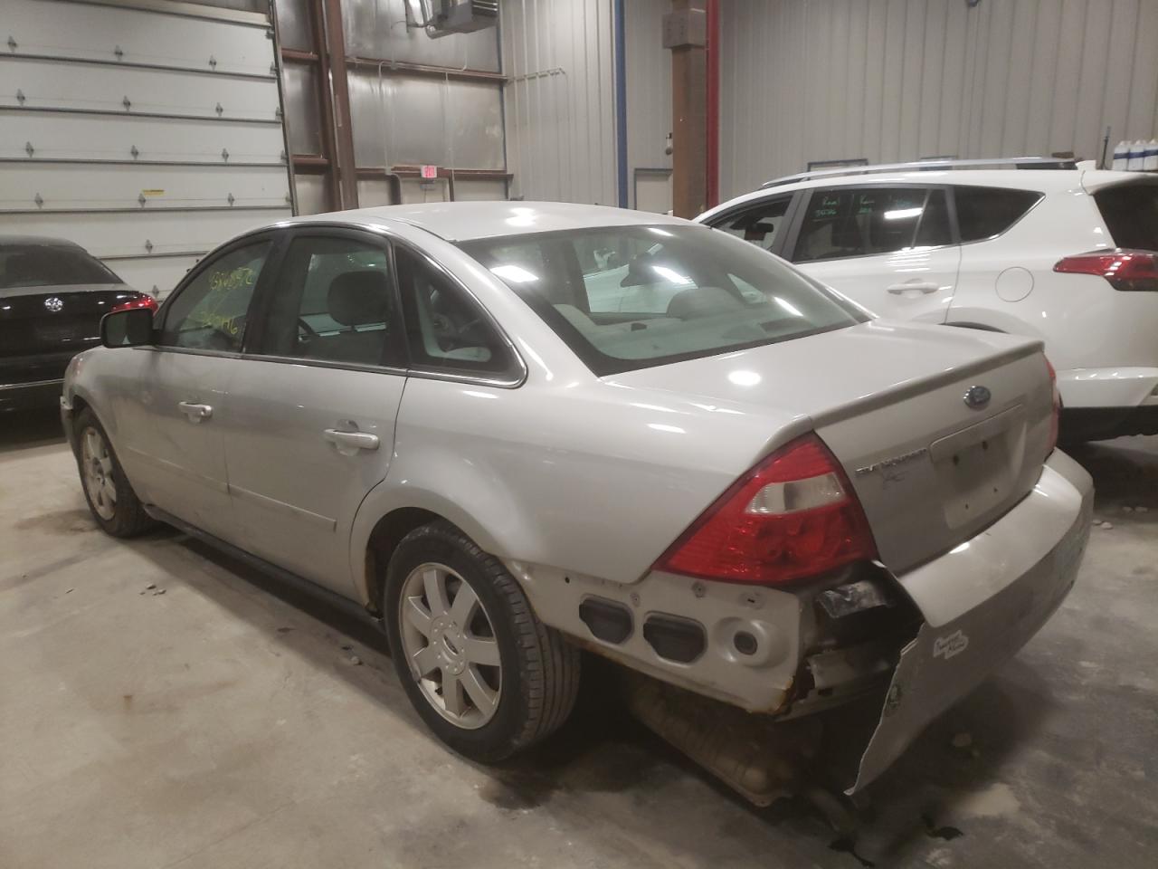Photo 3 from auction – 2006 FORD FIVE HUNDR with VIN 1FAFP231X6G103552