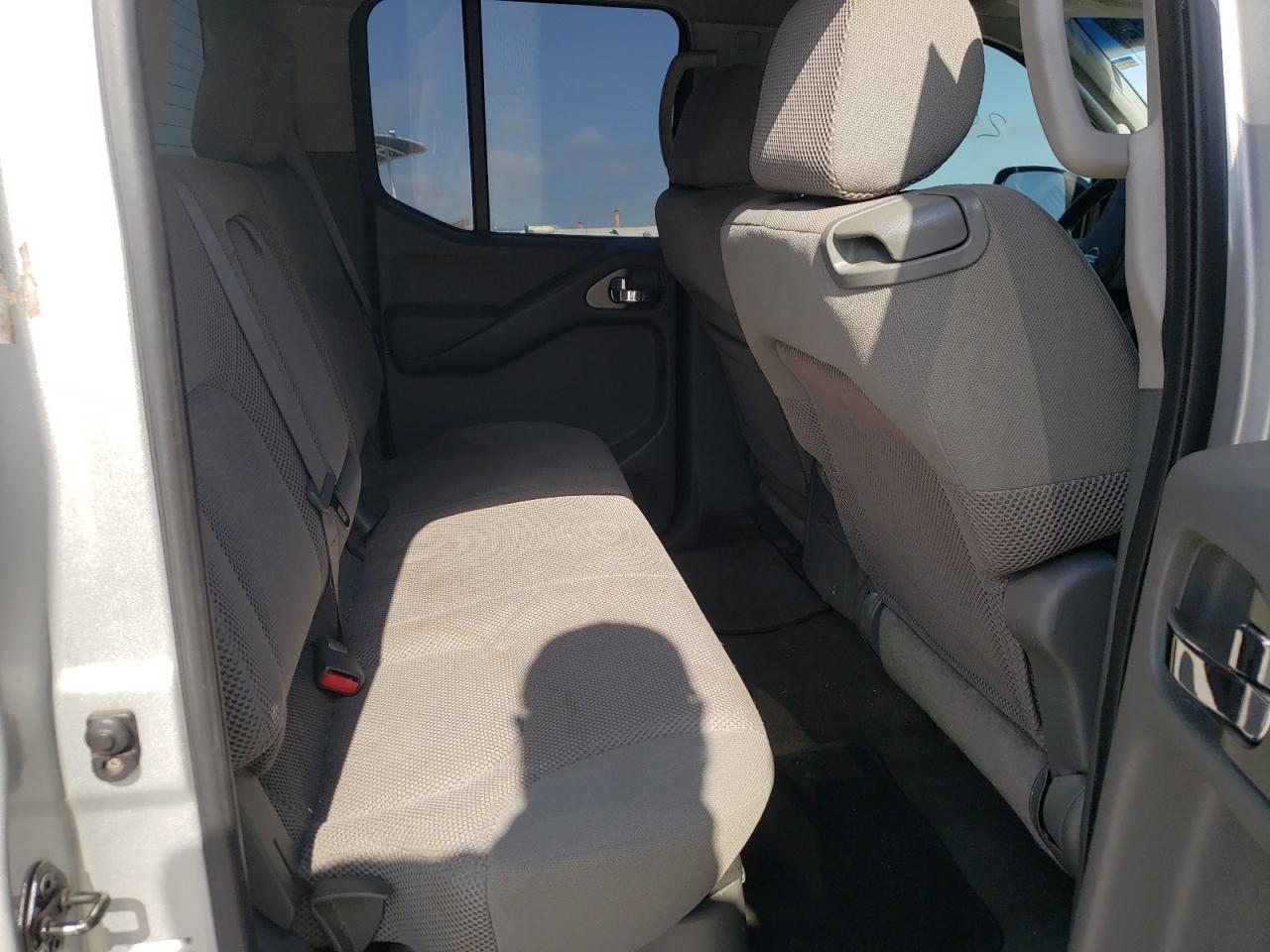 Photo 6 from auction – 2006 NISSAN FRONTIER C with VIN 1N6AD07U56C444979