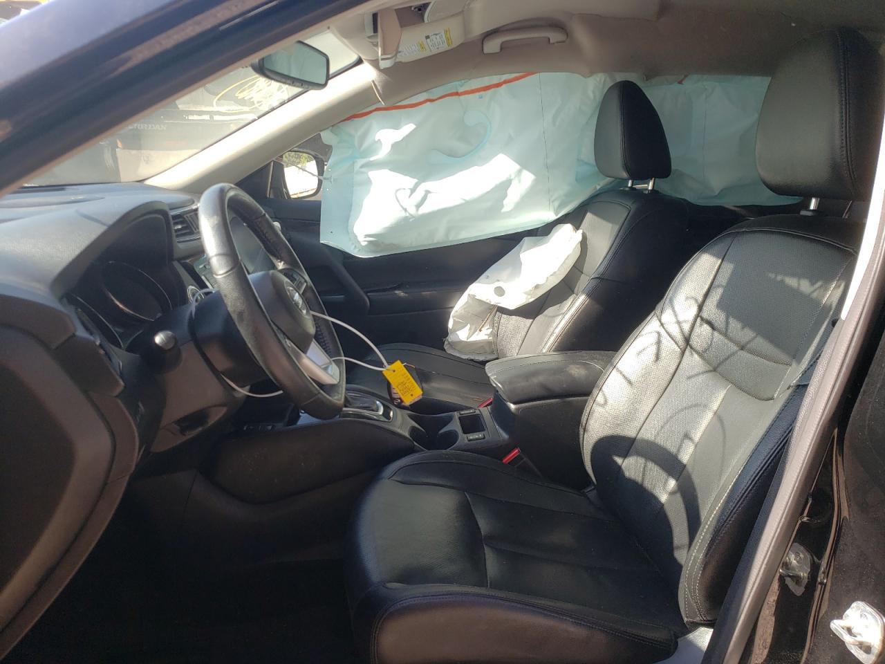 Photo 5 from auction – 2019 NISSAN ROGUE S with VIN 5N1AT2MV4KC772415