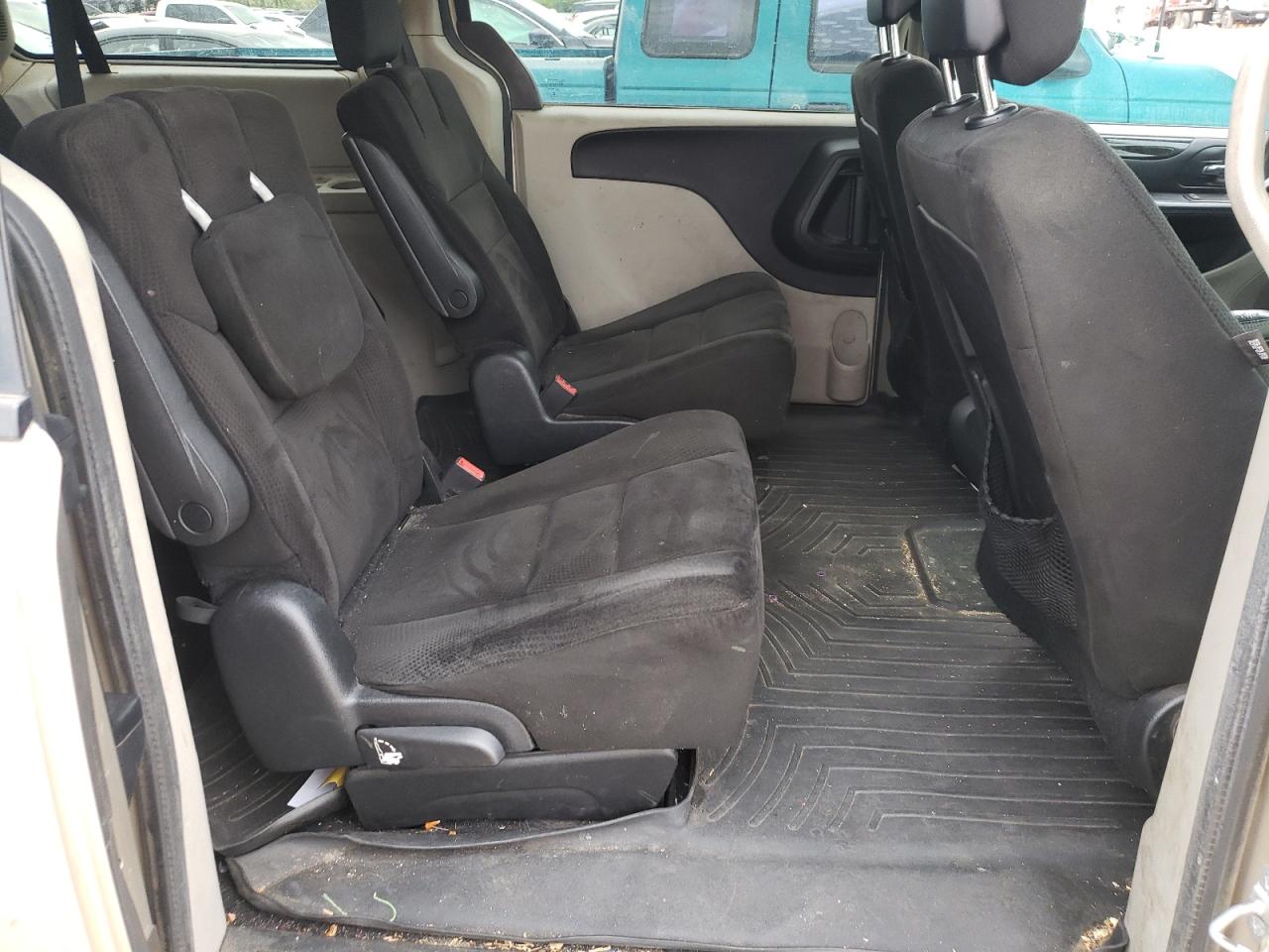 Photo 6 from auction – 2015 DODGE GRAND CARA with VIN 2C4RDGBG4FR641648