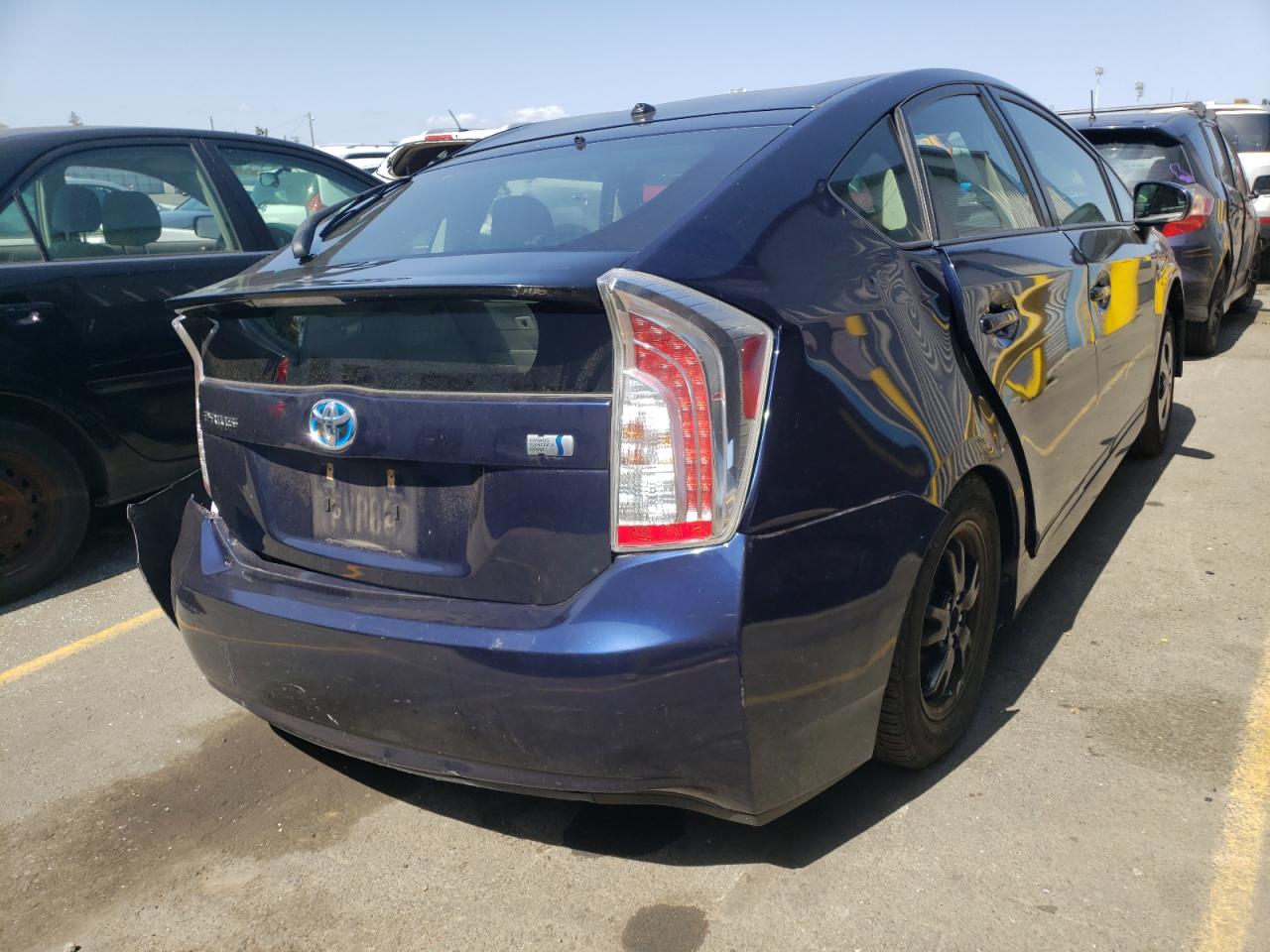 Photo 4 from auction – 2014 TOYOTA PRIUS with VIN JTDKN3DUXE0374325