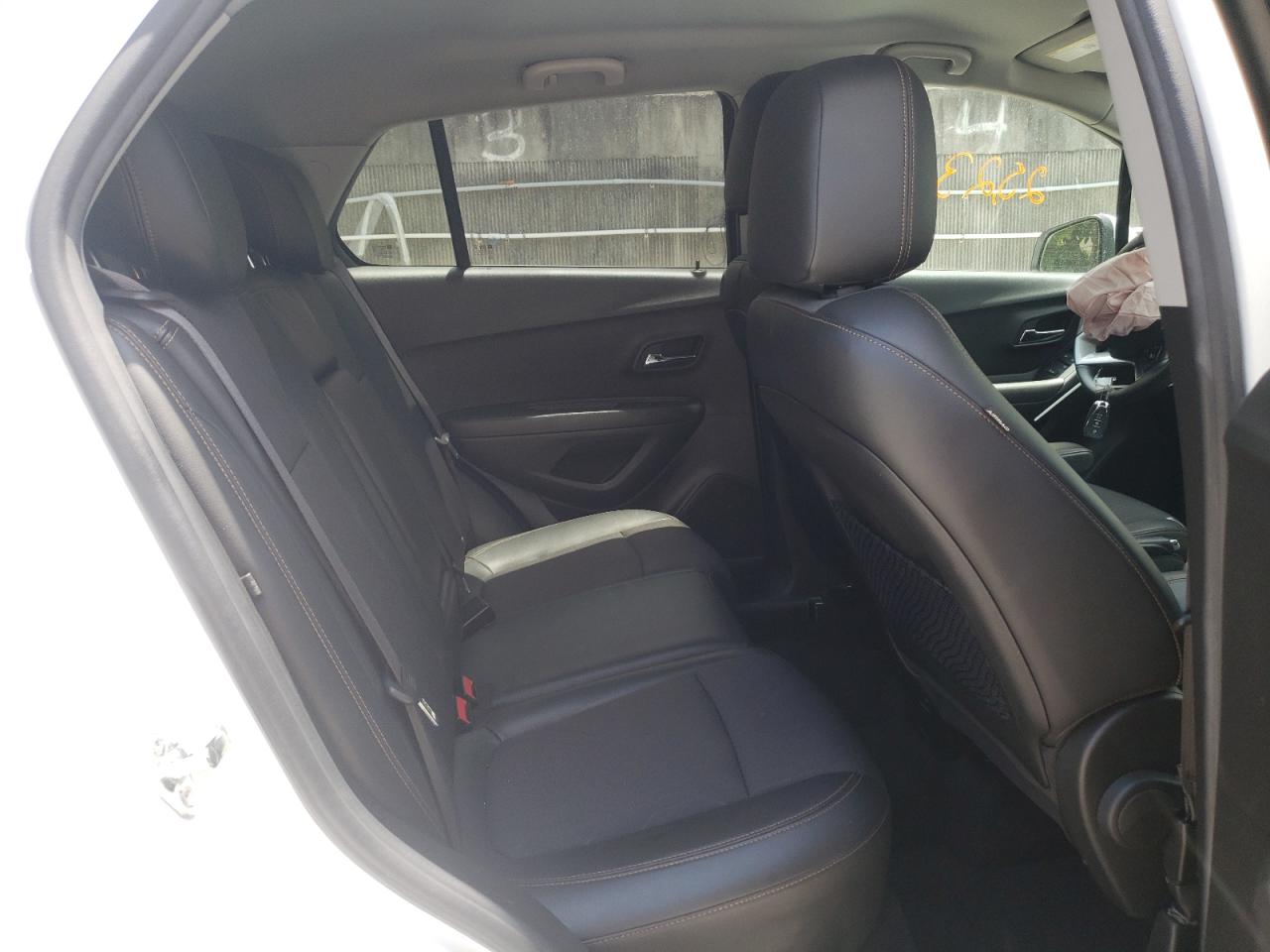 Photo 6 from auction – 2018 CHEVROLET TRAX 1LT with VIN KL7CJLSB2JB537014
