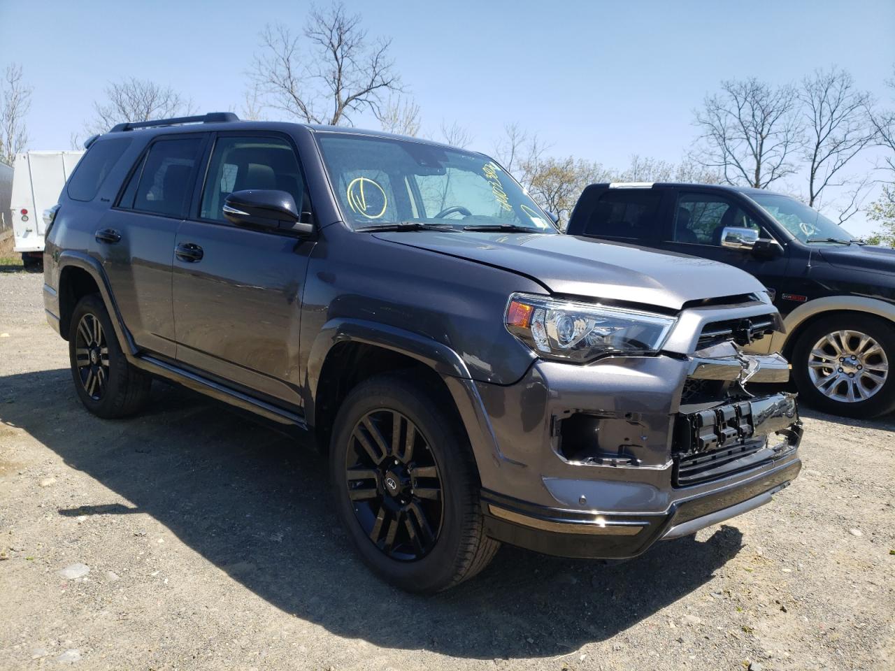 TOYOTA 4RUNNER SR 2020 with VIN JTEBU5JRXL5757739 - Photo from auction