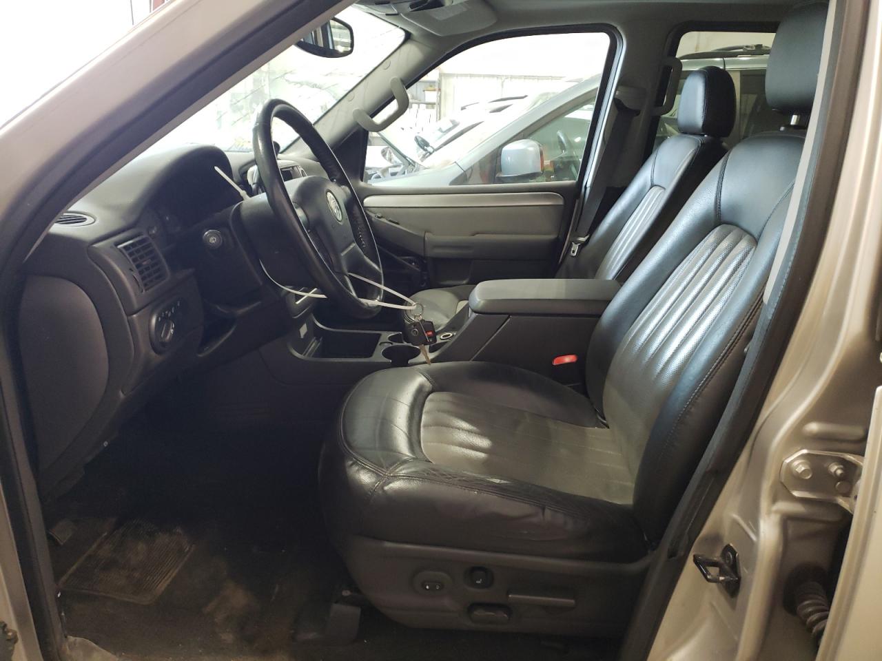 Photo 5 from auction – 2005 MERCURY MOUNTAINEE with VIN 4M2ZU86W65ZJ03409