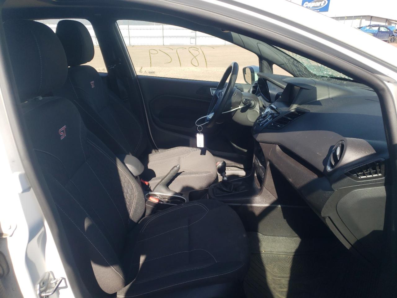 Photo 5 from auction – 2015 FORD FIESTA ST with VIN 3FADP4GX2FM178205