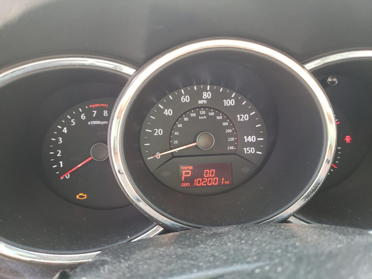 Photo 8 from auction – 2013 KIA SORENTO EX with VIN 5XYKU4A24DG342104