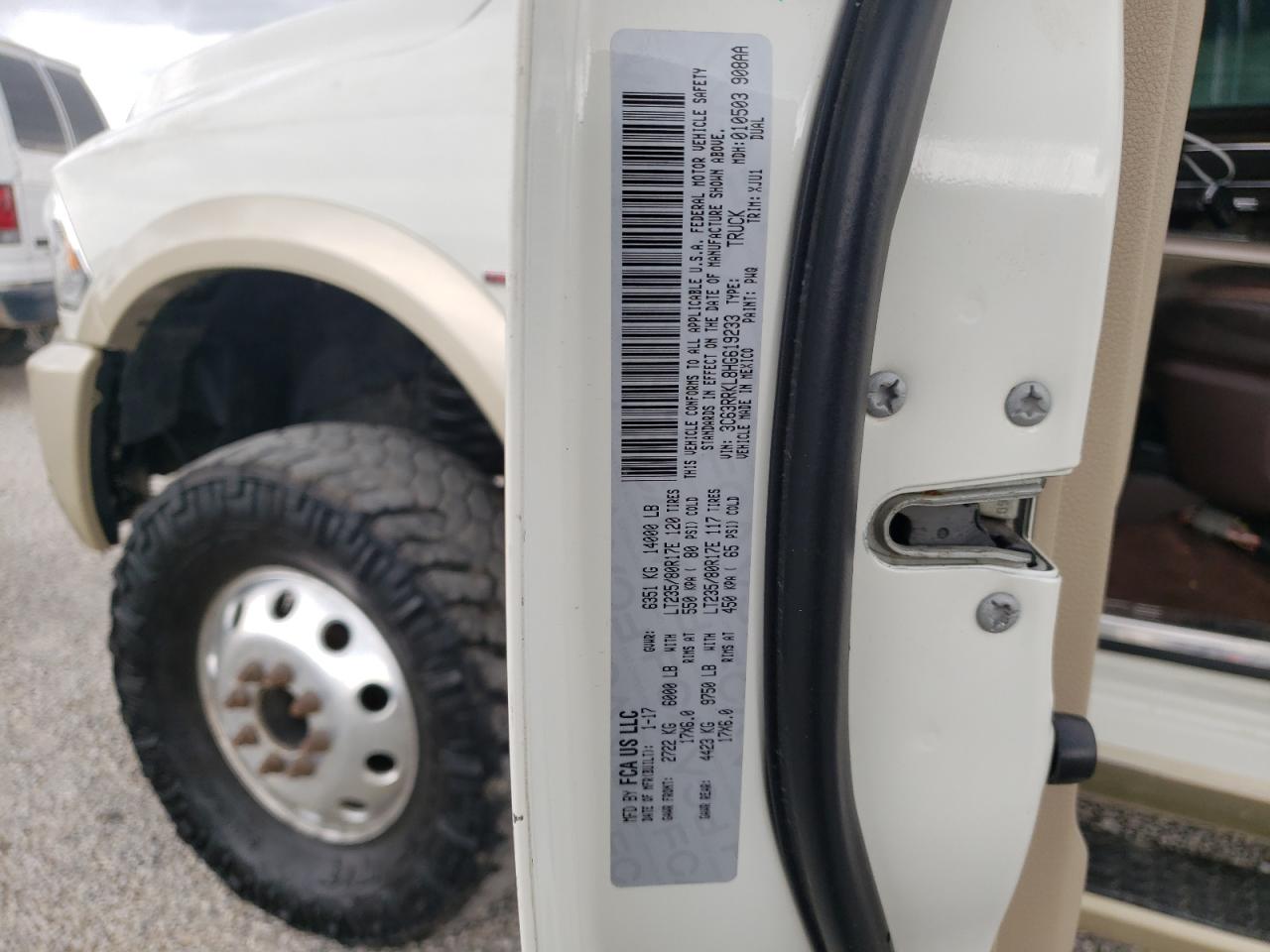Photo 10 from auction – 2017 RAM 3500 LONGH with VIN 3C63RRKL8HG619233