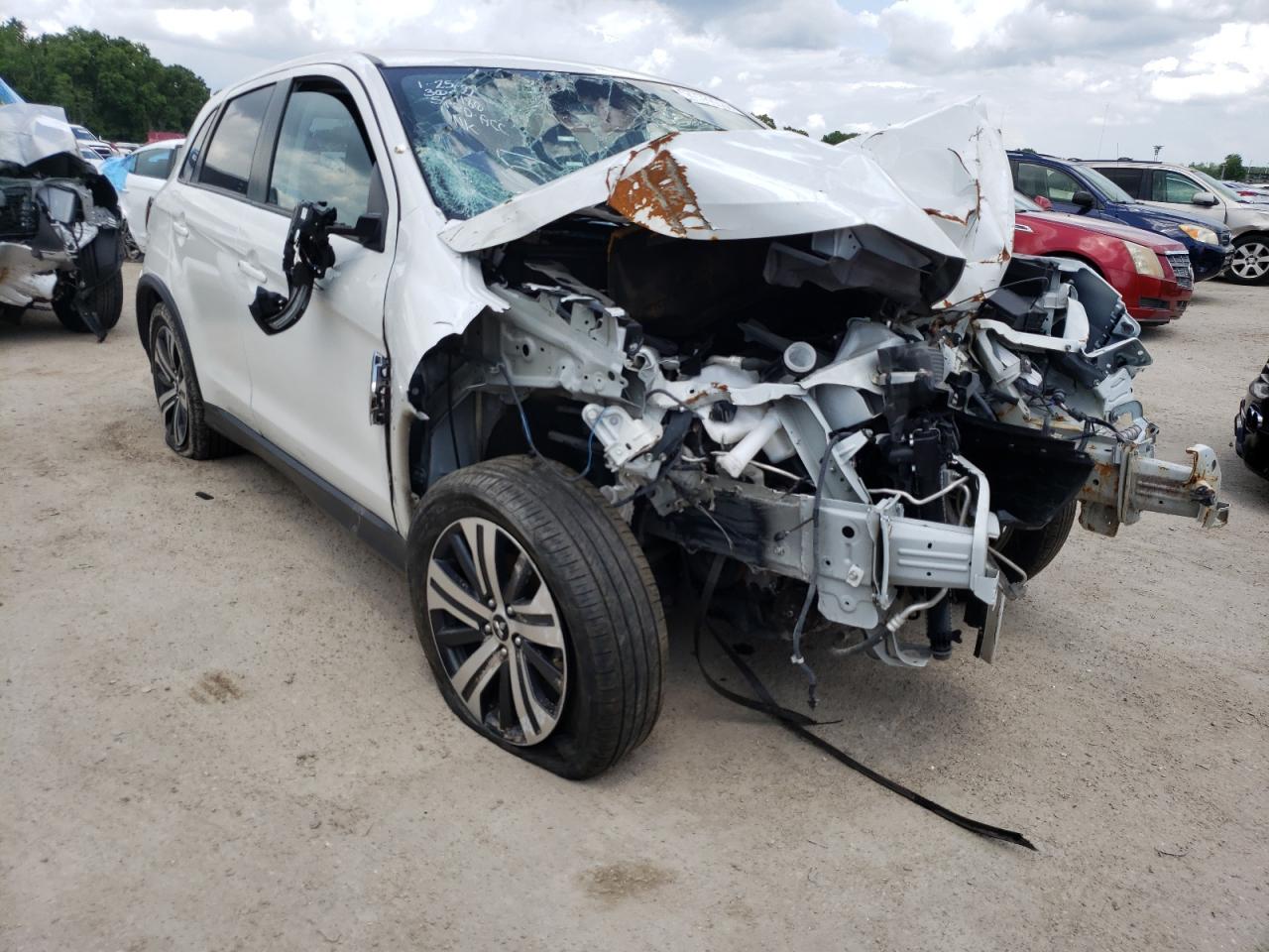 MITSUBISHI OUTLANDER 2020 with VIN JA4AR3AU2LU019492 - Photo from auction