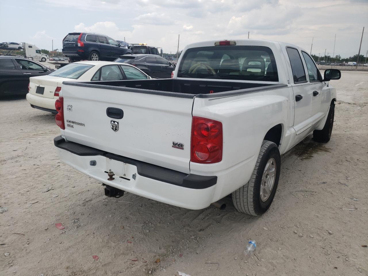 Photo 4 from auction – 2005 DODGE DAKOTA QUA with VIN 1D7HE48N65S244698