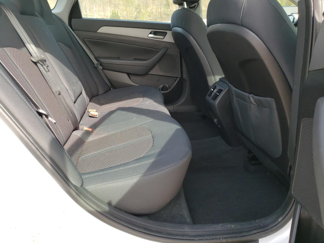 Photo 15 from auction – 2019 HYUNDAI SONATA LIM with VIN 5NPE34AF7KH770208