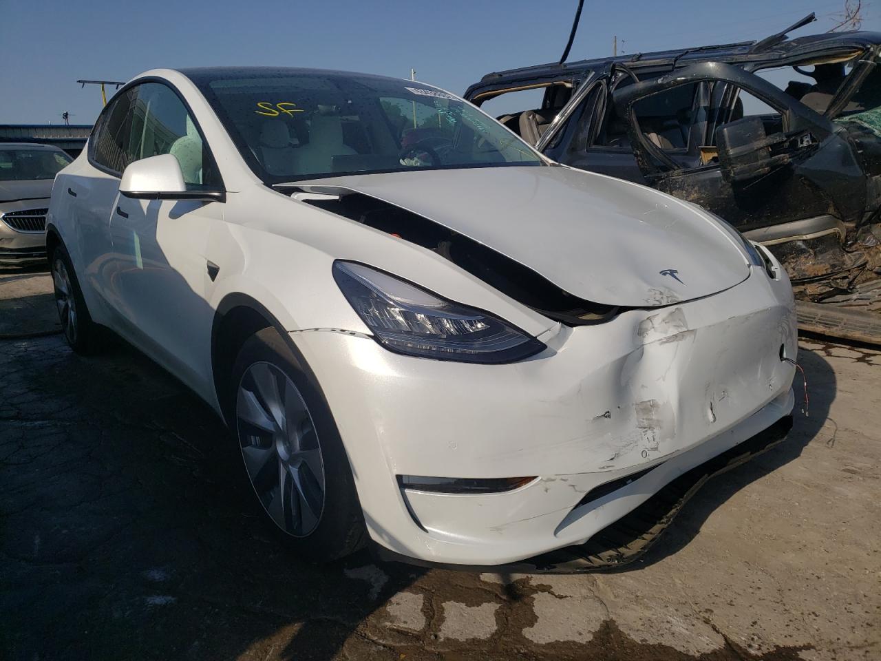 TESLA MODEL Y 2022 с VIN 7SAYGAEEXNF330295 - Снимка от търг