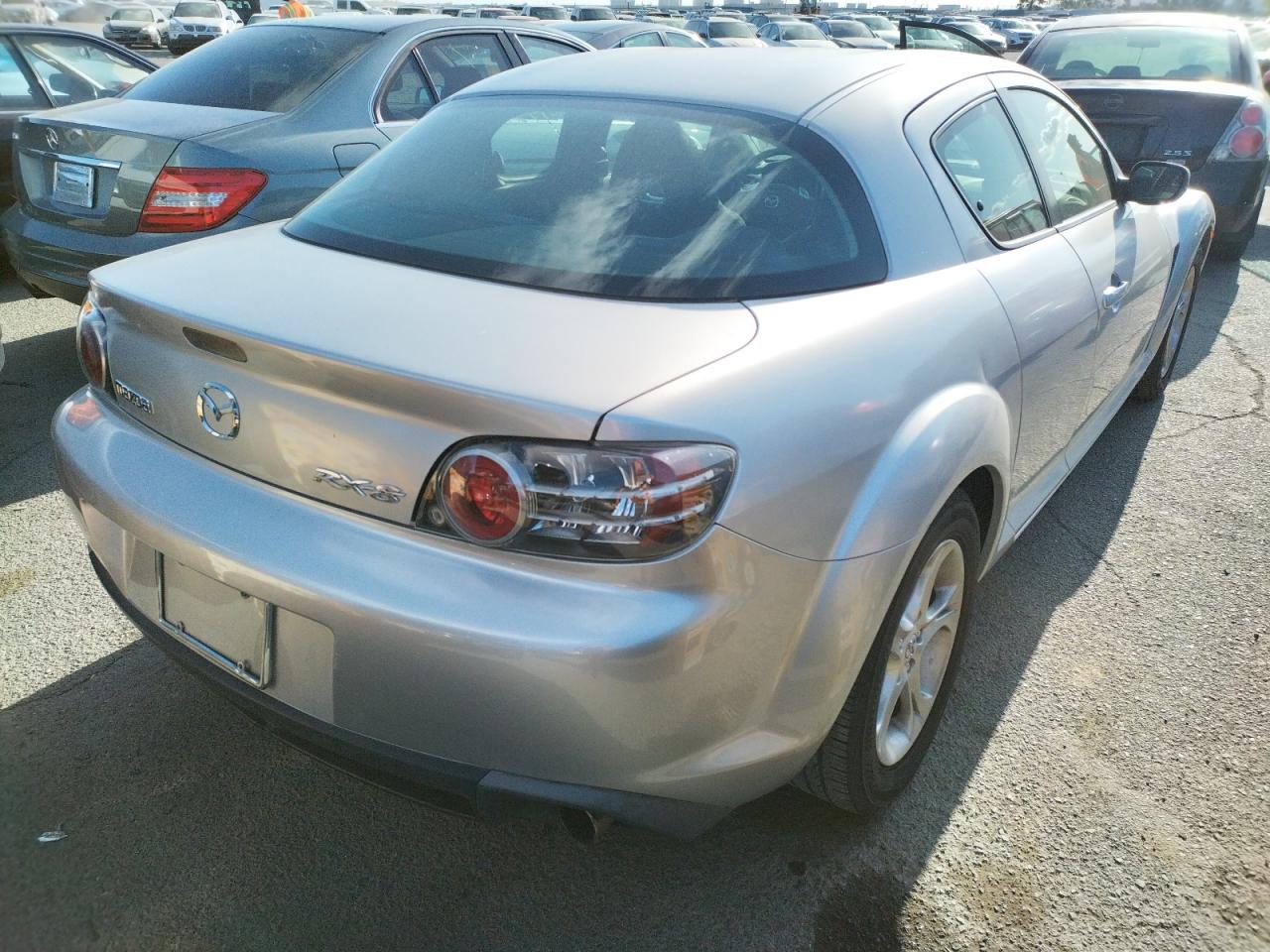 Photo 4 from auction – 2005 MAZDA RX8 with VIN JM1FE17N550159882
