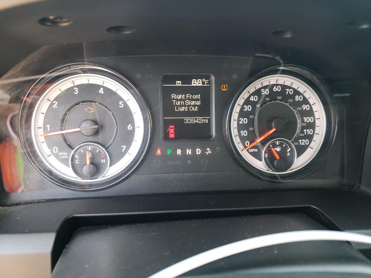 Photo 8 from auction – 2020 RAM 1500 CLASS with VIN 3C6JR6DT7LG168971