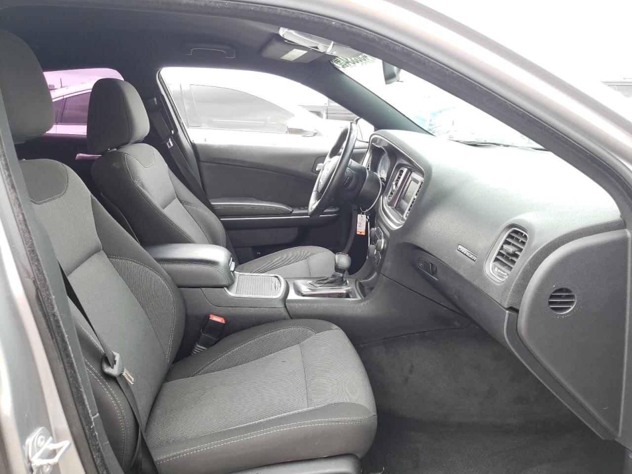 Photo 5 from auction – 2016 DODGE CHARGER SE with VIN 2C3CDXBG4GH103775