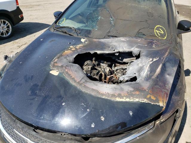 Photo 9 from auction – 2016 CHRYSLER 200 LIMITE with VIN 1C3CCCAB9GN168887