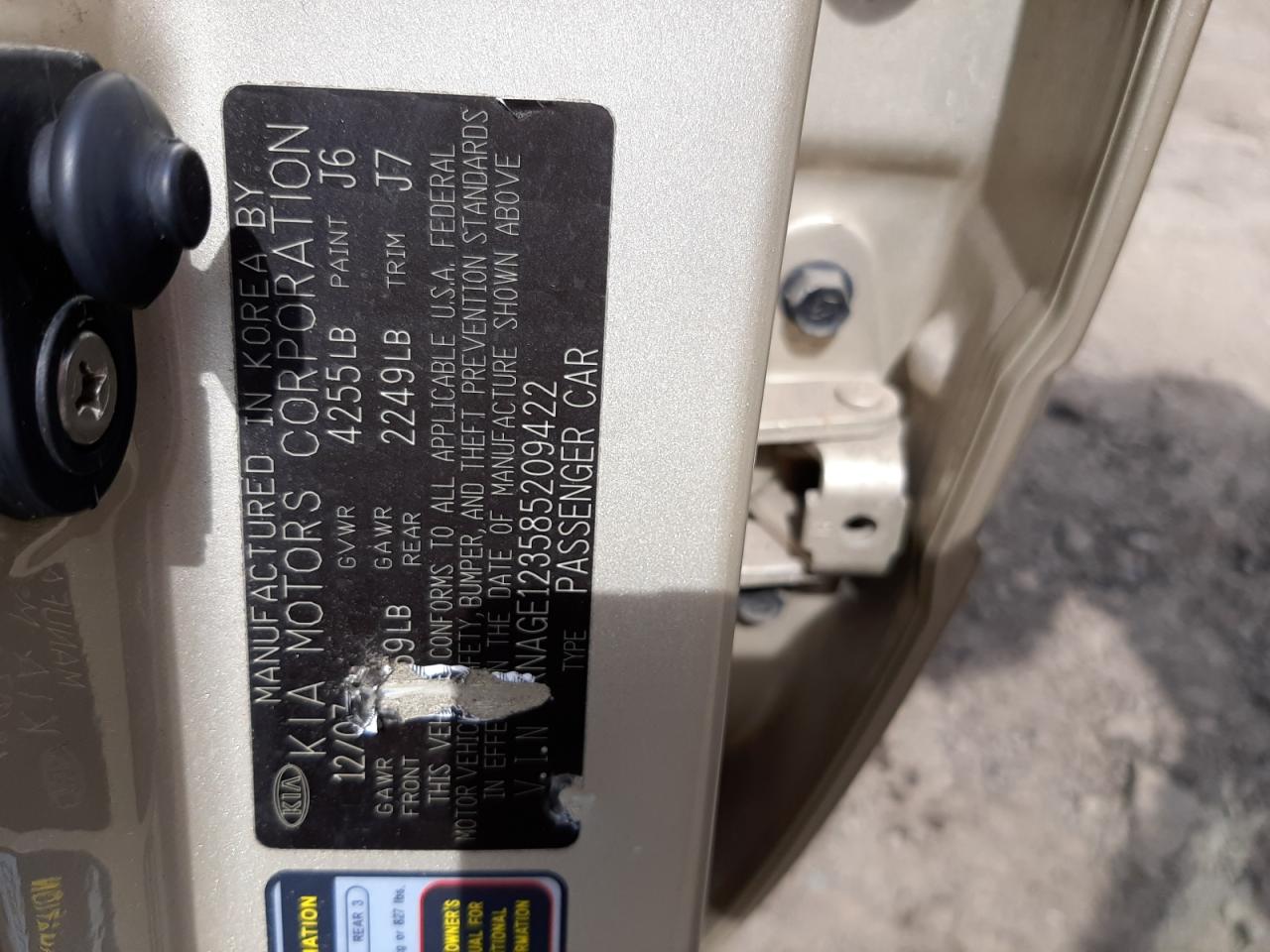 Photo 10 from auction – 2008 KIA OPTIMA LX with VIN KNAGE123585209422