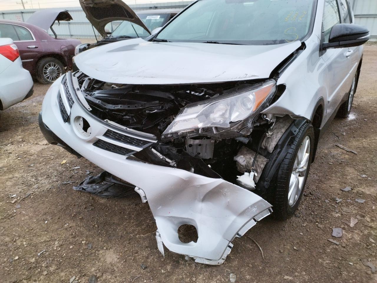 Photo 9 from auction – 2014 TOYOTA RAV4 LIMIT with VIN 2T3DFREV6EW153400