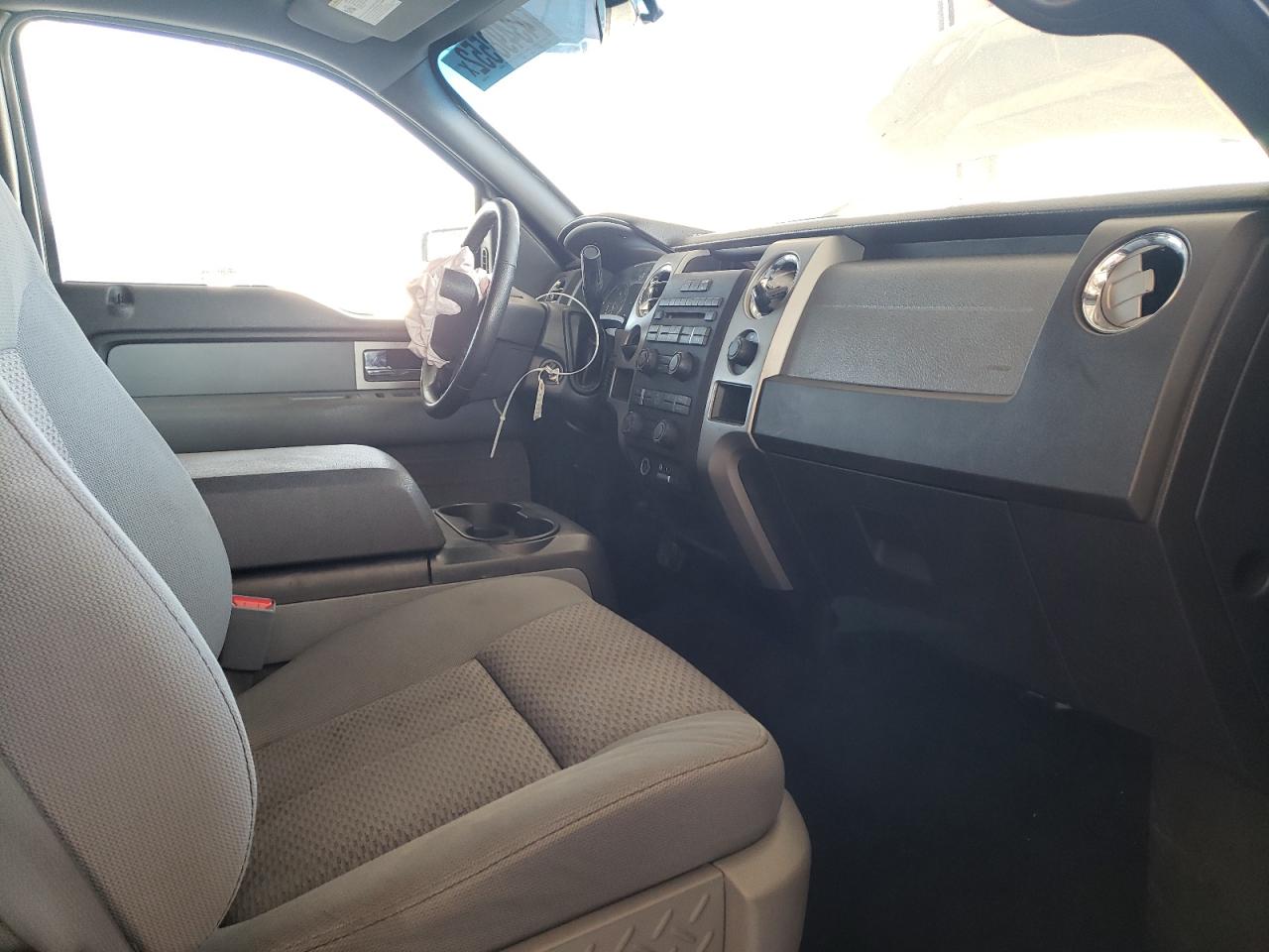Photo 5 from auction – 2011 FORD F150 SUPER with VIN 1FTFW1CF0BFC86186