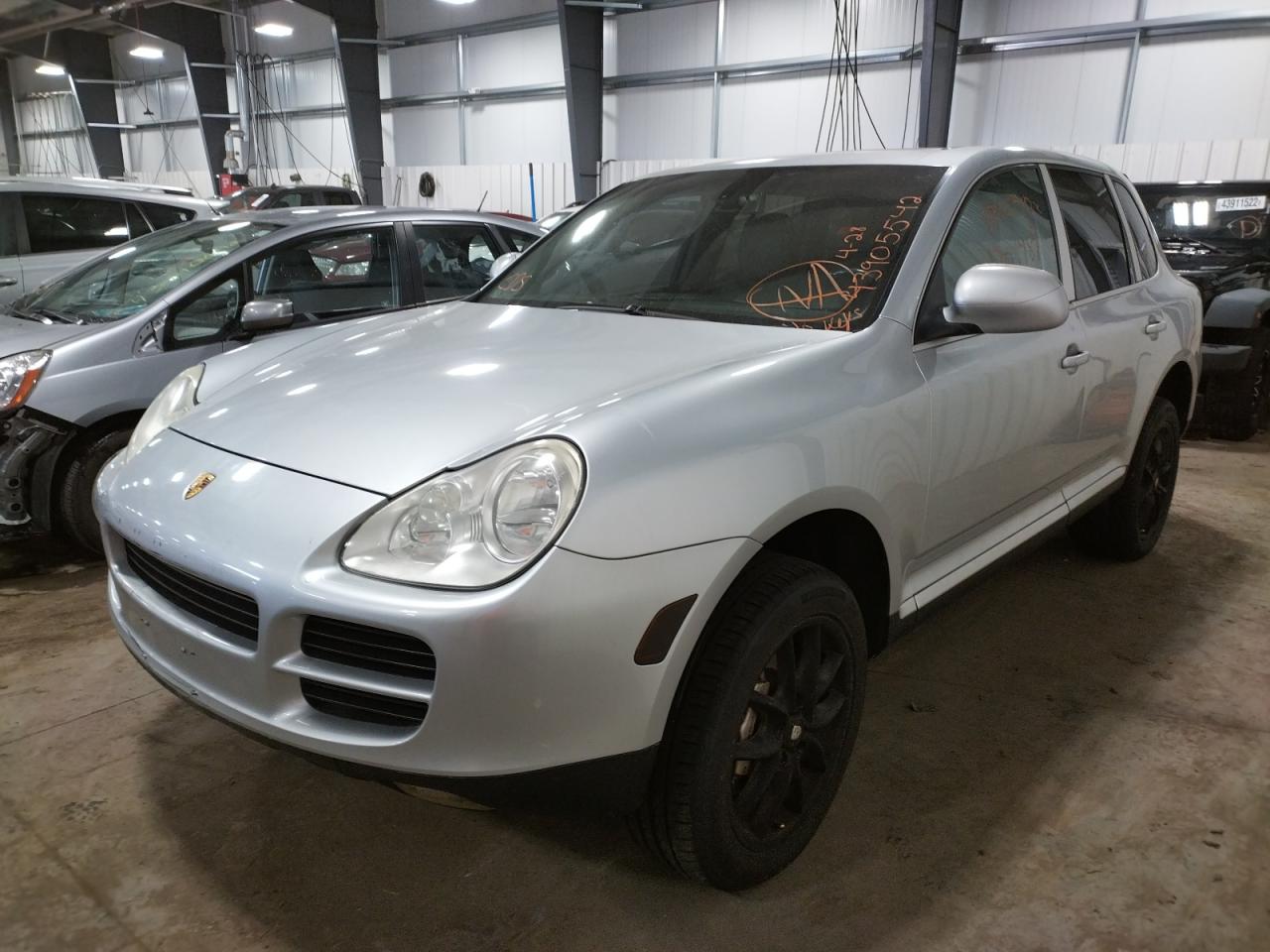 Photo 2 from auction – 2004 PORSCHE CAYENNE S with VIN WP1AB29P84LA71119