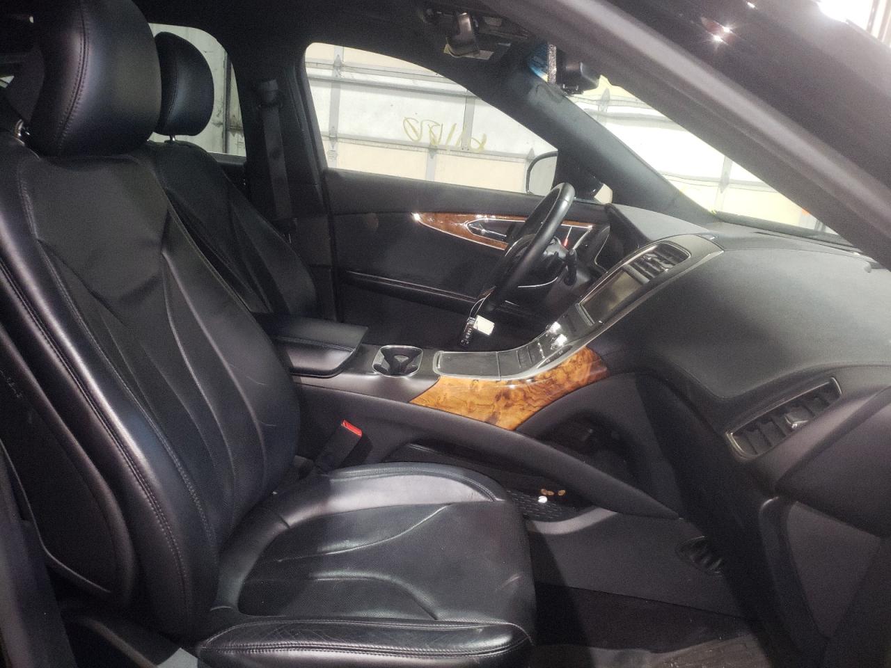 Photo 5 from auction – 2016 LINCOLN MKX RESERV with VIN 2LMTJ8LR0GBL30135