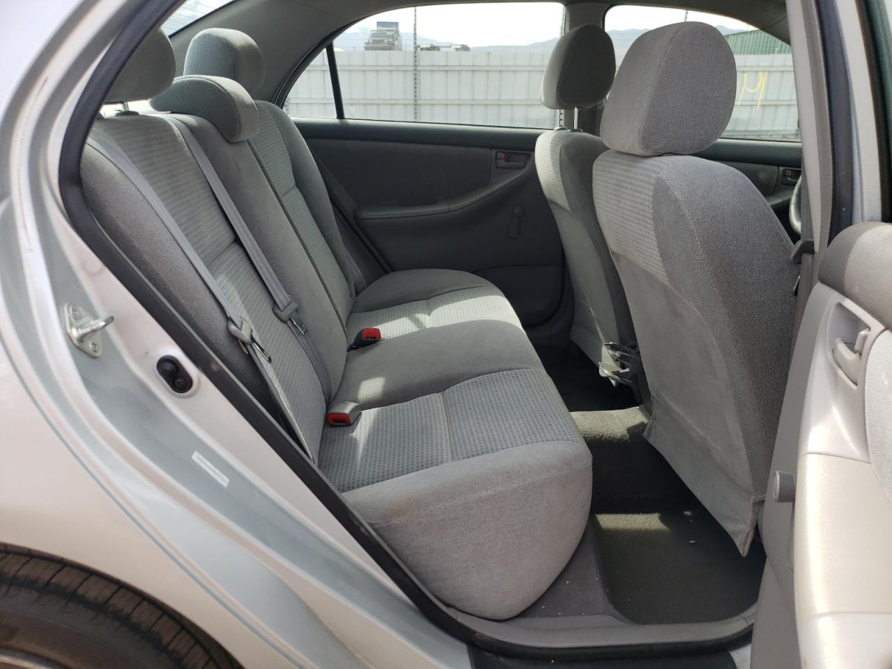 Photo 6 from auction – 2006 TOYOTA COROLLA CE with VIN 1NXBR32E06Z578427