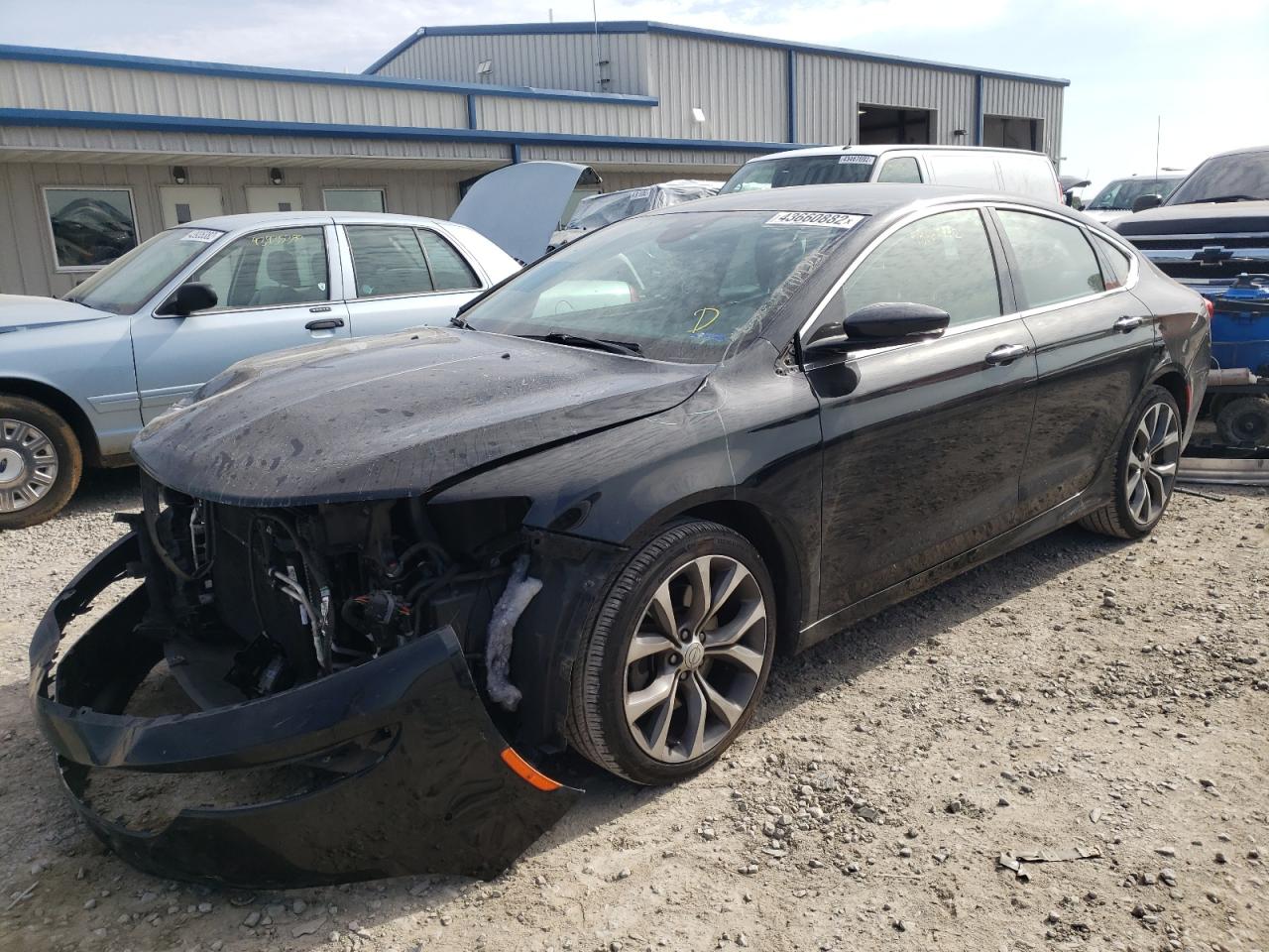 Photo 2 from auction – 2015 CHRYSLER 200 C with VIN 1C3CCCCG6FN565447