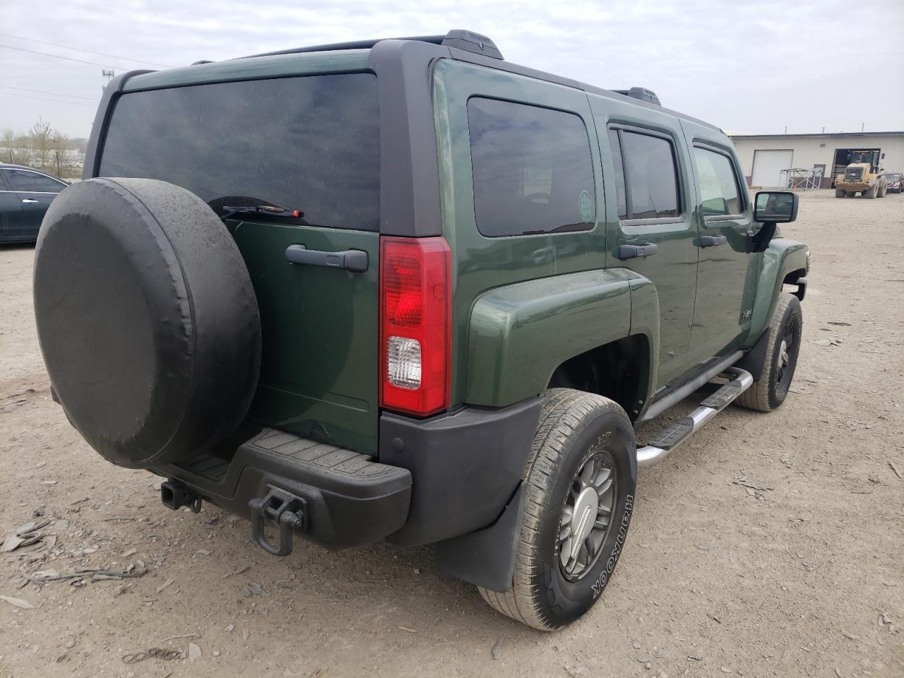 Photo 4 from auction – 2006 HUMMER H3 with VIN 5GTDN136368119740