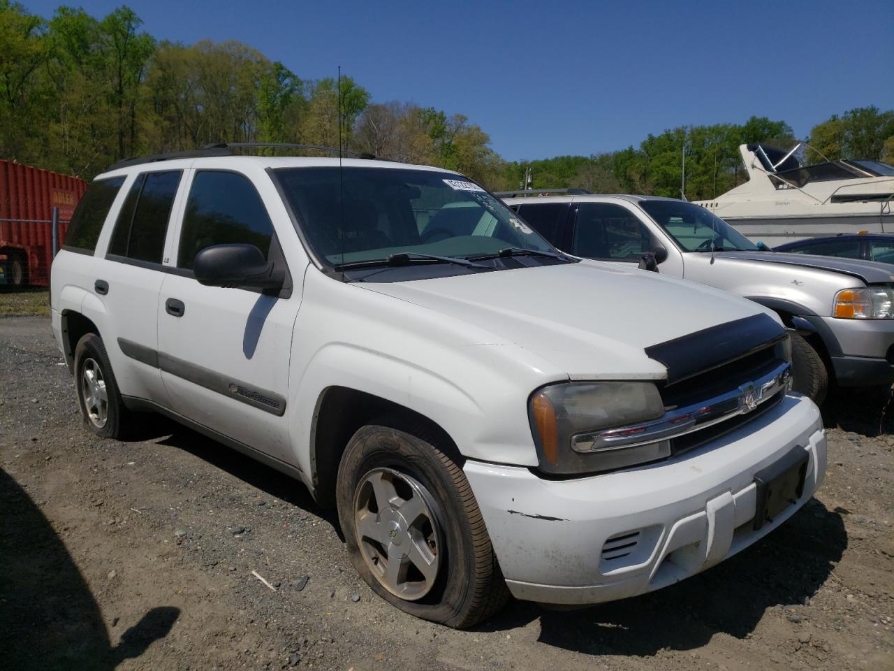 CHEVROLET TRAILBLAZE 2004 with VIN 1GNDT13S942338493 - Photo from auction