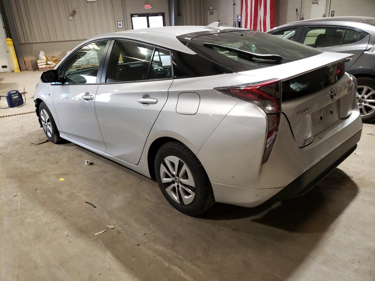 Photo 3 from auction – 2017 TOYOTA PRIUS with VIN JTDKARFU9H3533205