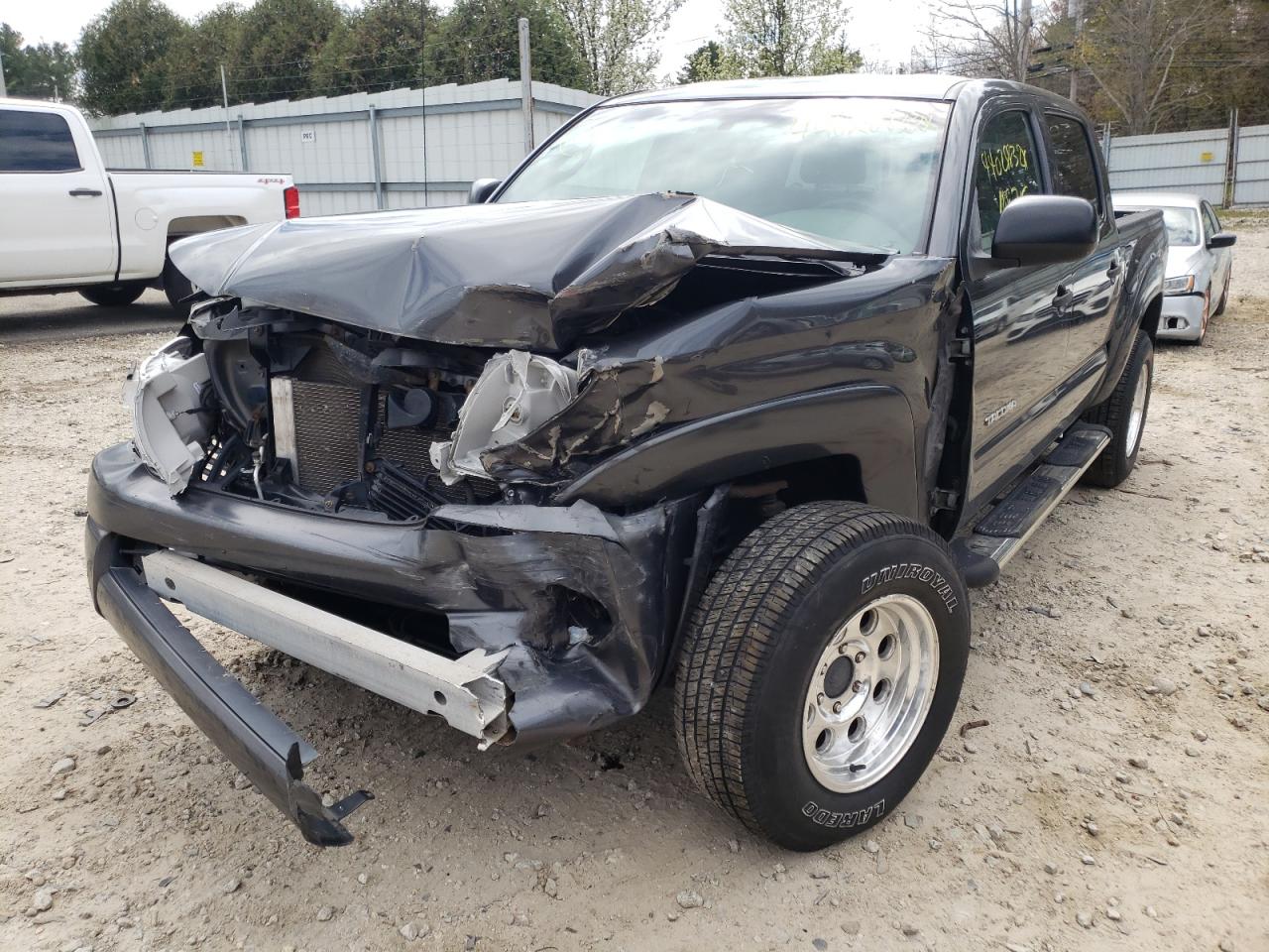 Photo 2 from auction – 2010 TOYOTA TACOMA DOU with VIN 3TMLU4EN8AM049927