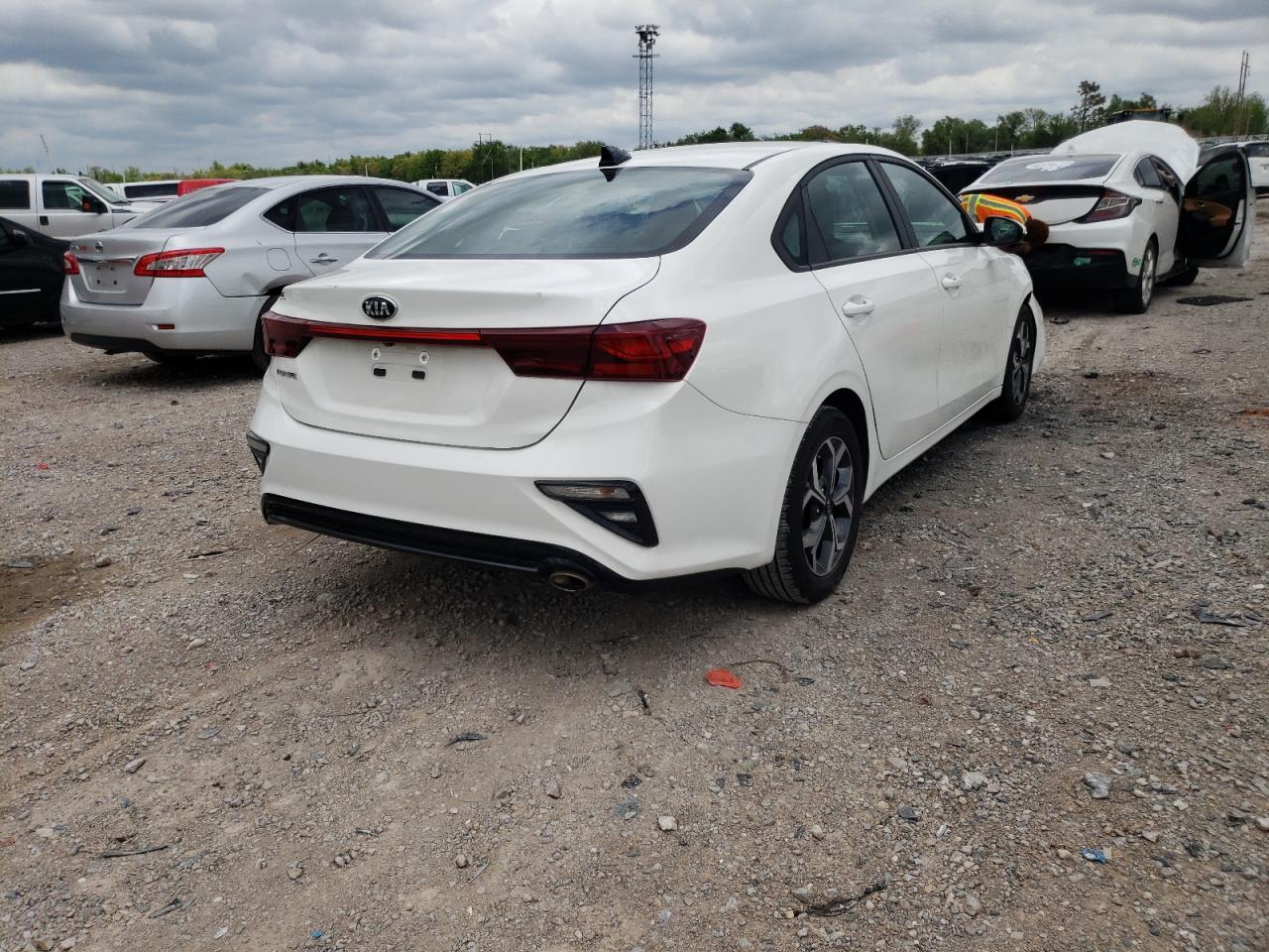 Photo 4 from auction – 2019 KIA FORTE FE with VIN 3KPF24AD8KE060762