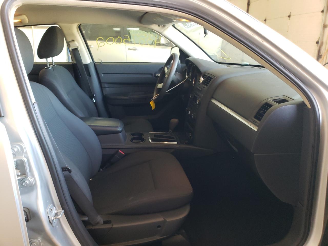 Photo 5 from auction – 2008 DODGE CHARGER with VIN 2B3KA43G28H219671