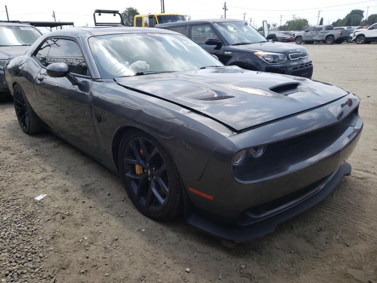 DODGE CHALLENGER 2017 with VIN 2C3CDZC92HH616892 - Photo from auction