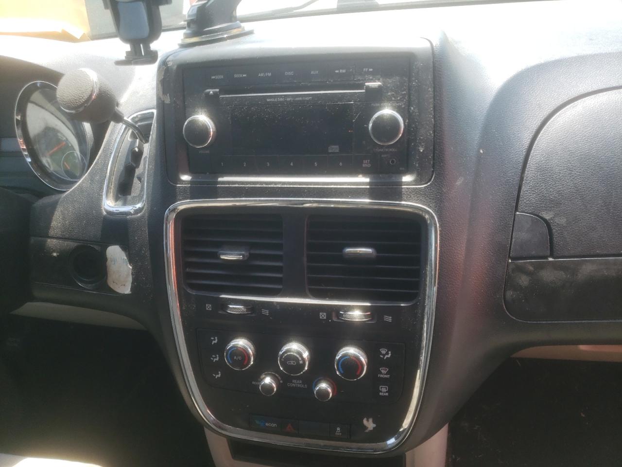 Photo 9 from auction – 2012 DODGE GRAND CARA with VIN 2C4RDGCG7CR333562