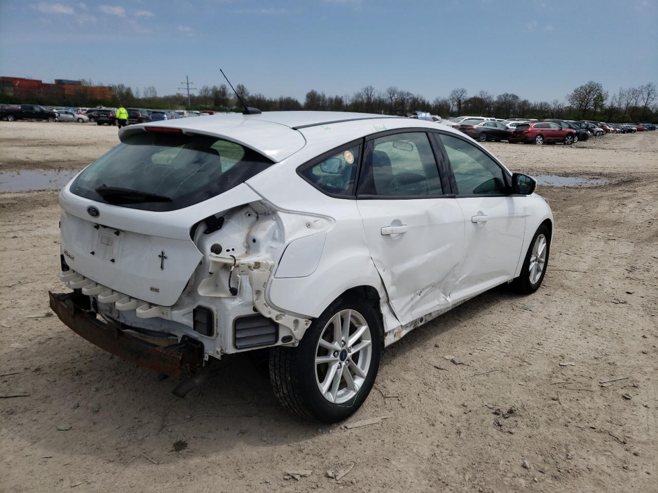 Photo 9 from auction – 2017 FORD FOCUS SE with VIN 1FADP3K22HL218969