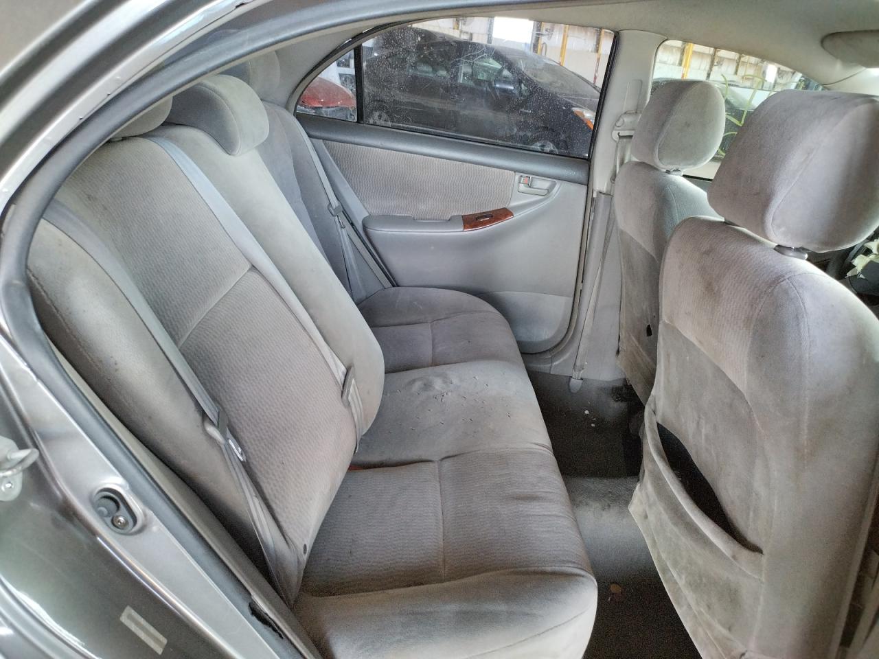 Photo 6 from auction – 2005 TOYOTA COROLLA CE with VIN 1NXBR32E75Z436574