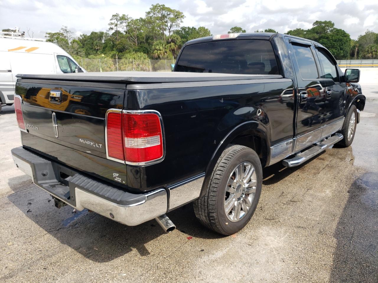Photo 4 from auction – 2007 LINCOLN MARK LT with VIN 5LTPW16557FJ10570