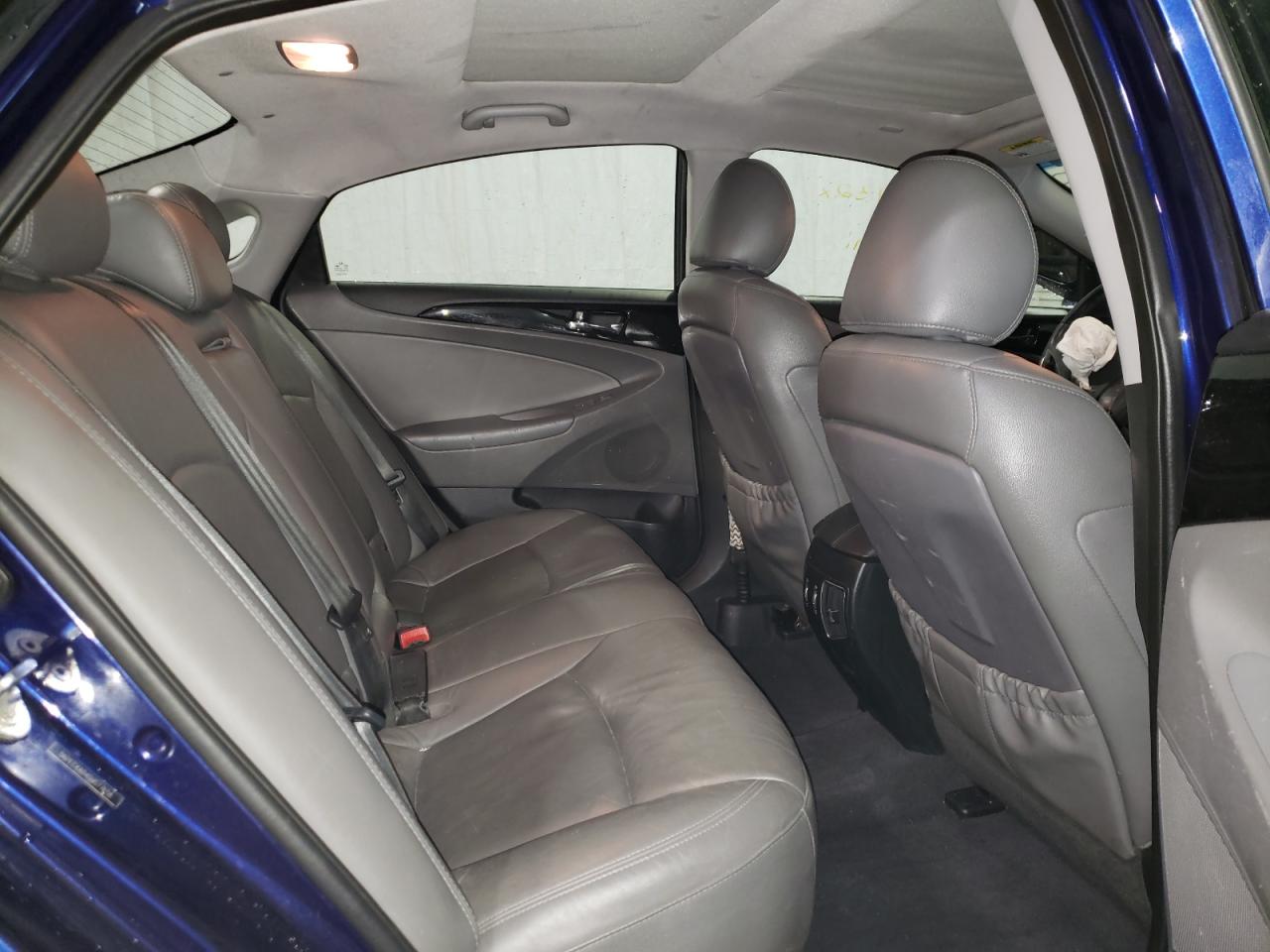 Photo 6 from auction – 2013 HYUNDAI SONATA SE with VIN 5NPEC4AB4DH577658