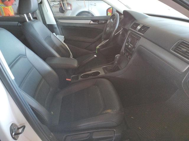 Photo 5 from auction – 2014 VOLKSWAGEN PASSAT SE with VIN 1VWBT7A30EC083479