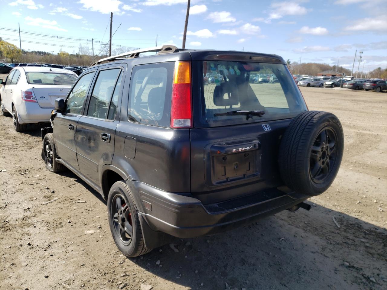 Photo 3 from auction – 1998 HONDA CR-V LX with VIN JHLRD1845WC052274