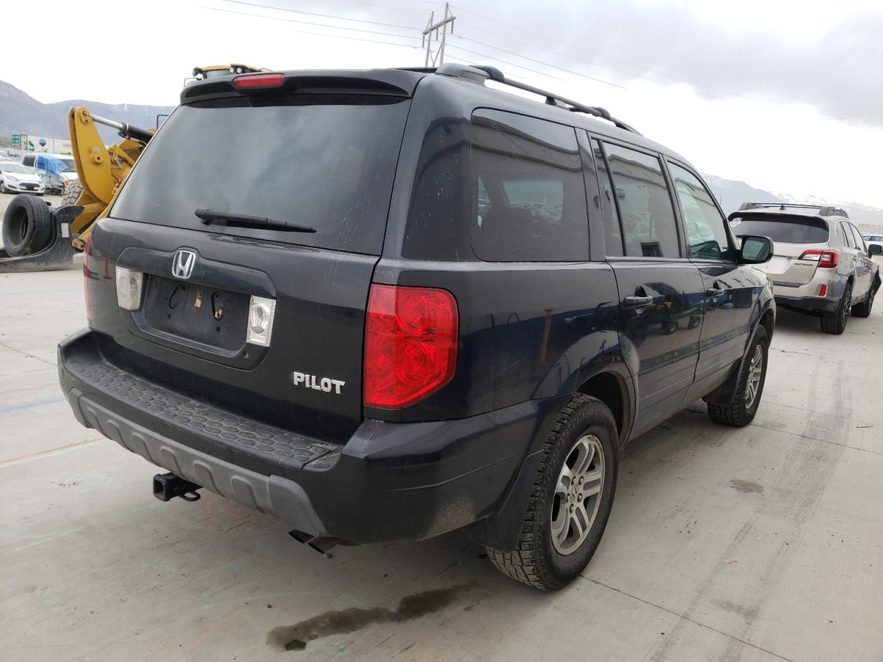 Photo 4 from auction – 2004 HONDA PILOT EX with VIN 2HKYF18464H552450